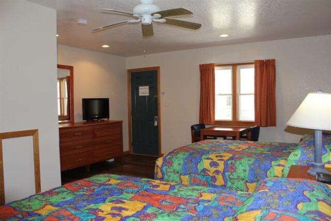 Pony Island Inn 奥克拉科克 外观 照片